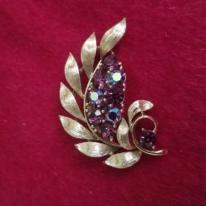 Usner Vintage Brooch